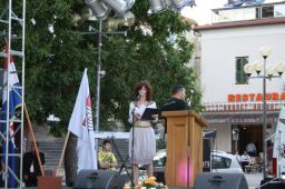 IMG_1644_th.jpg