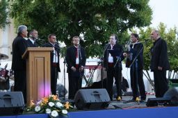IMG_1690_th.jpg