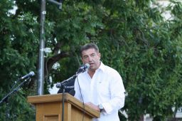 IMG_1703_th.jpg
