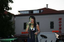 IMG_1818_th.jpg