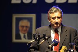 karamarko_baldekin09-080213_th.jpg